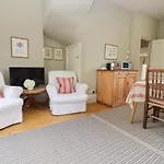 Hatton\'S Lodge